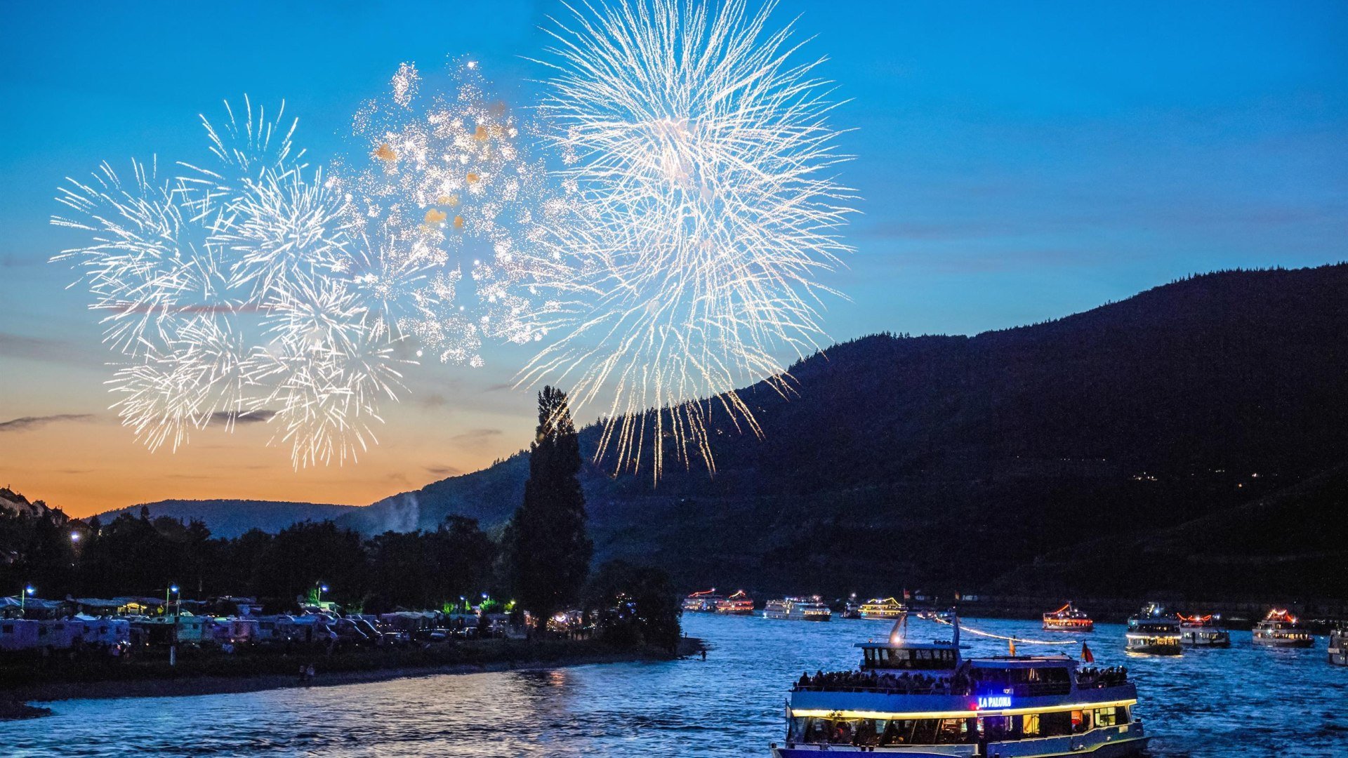 Rhein in Flammen 1 | &copy; R&uuml;desheim Tourist AG - Foto: D. Ketz