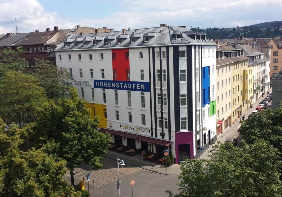 Aussenansicht | &copy; Hotel Hohenstaufen