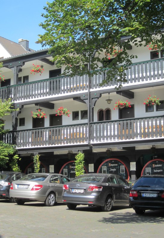 Innenhof | &copy; Hotel Lindenwirt R&uuml;desheim