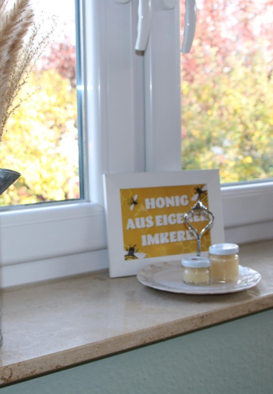 Honig | &copy; Fam Heidebrecht