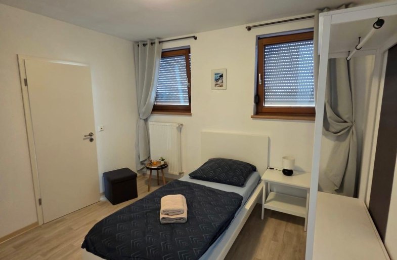 Einzelzimmer | &copy; Fam. Perisa