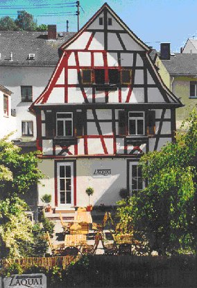 Au&szlig;enansicht Weinwirtschaft Lorch | &copy; Weingut Lorch