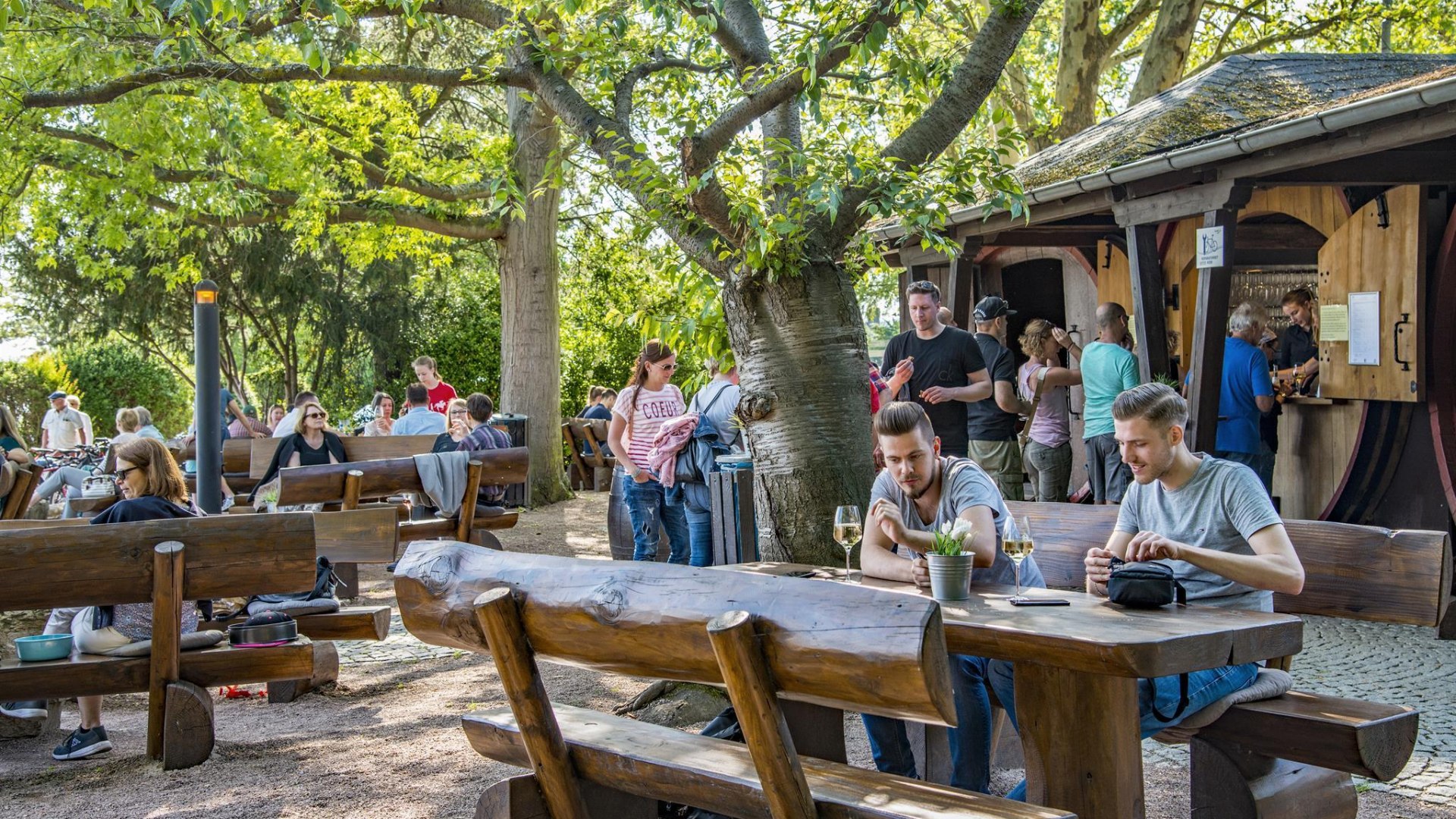 Weinprobierstand Hattenheim | © Weinprobierstand Hattenheim Weinprobierstand Hattenheim | © Weinprobierstand Hattenheim