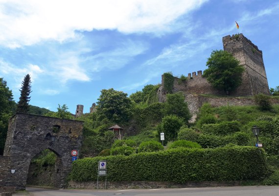 Burg Altwied im Sommer | &copy; Romantischer Rhein Tourismus GmbH