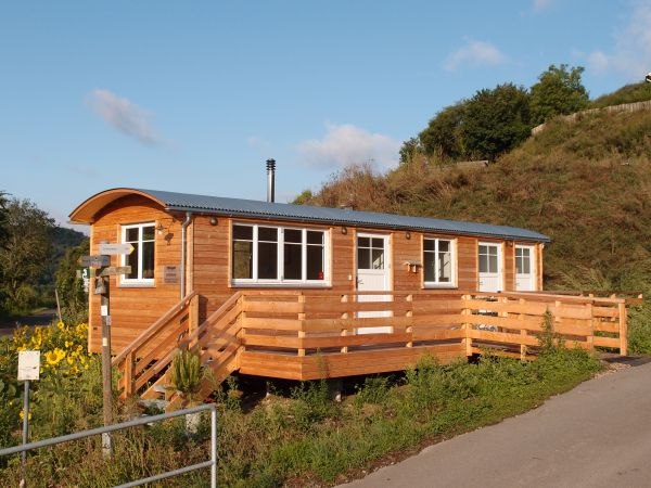 Verkostungswagen Weingut Weingart | &copy; Weingut Weingart