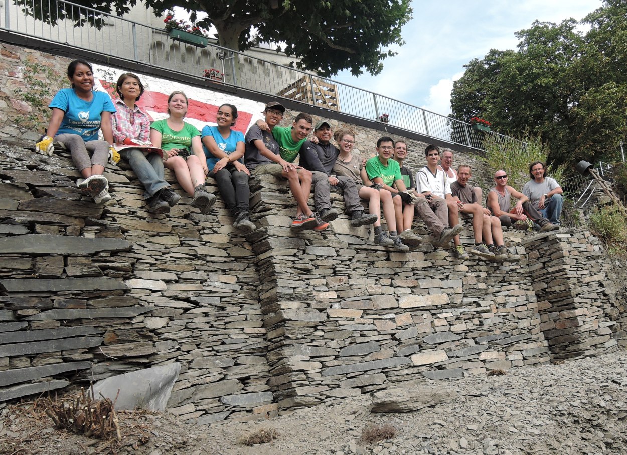 Trockenmauerbau Gruppenbild Trockenmauerbau Gruppenbild