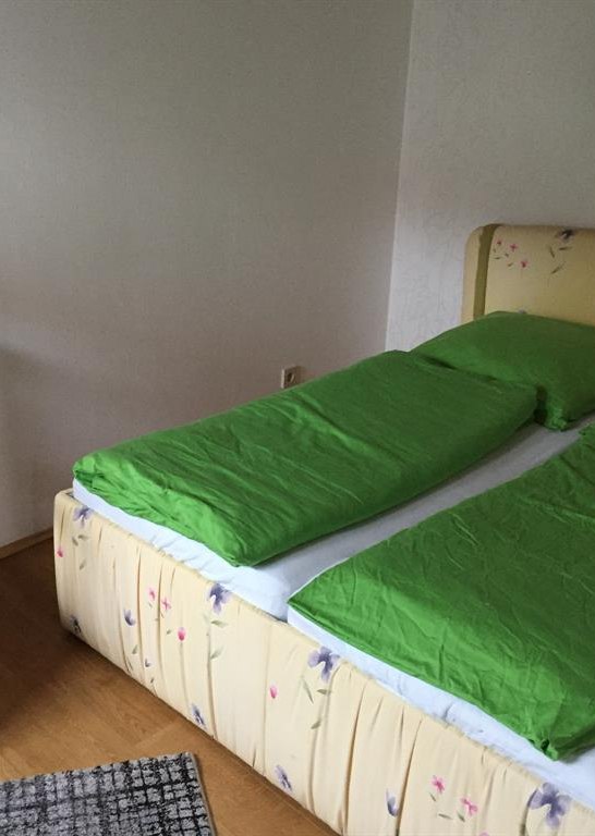 Zimmer1Bett | &copy; Dietz
