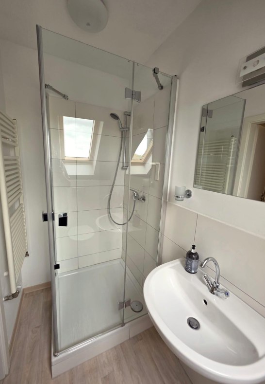 Bad | &copy; Fam. Perisa