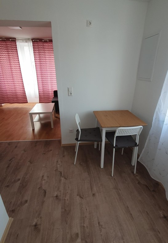 Esstisch | &copy; Familie Farooq