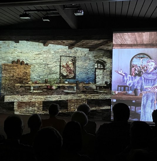 Foto zuge Klosterwelt Refektorium | © Kulturhaus Oberwesel