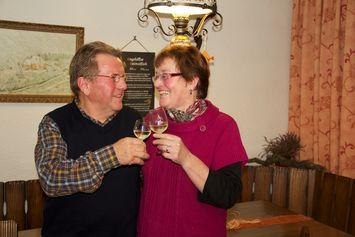 Weinstube "Zum Toni" innen | © Weinstube "Zum Toni" Weinstube "Zum Toni" innen | © Weinstube "Zum Toni"