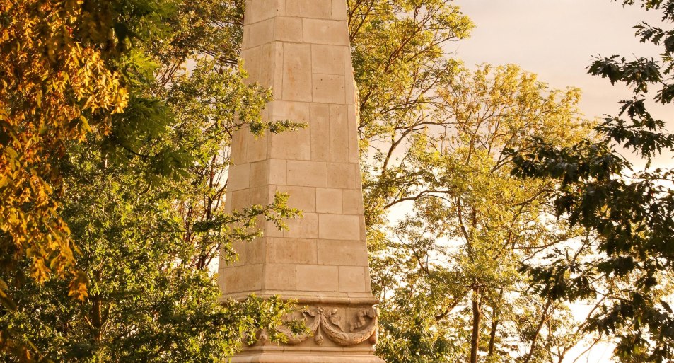 Obelisk auf dem Asterstein | &copy; Koblenz-Touristik GmbH / Johannes Bruchhof