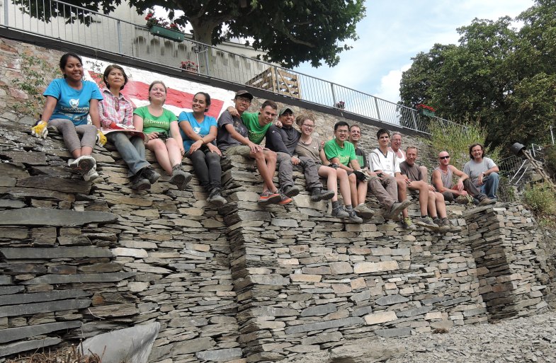 Trockenmauerbau Gruppenbild Trockenmauerbau Gruppenbild