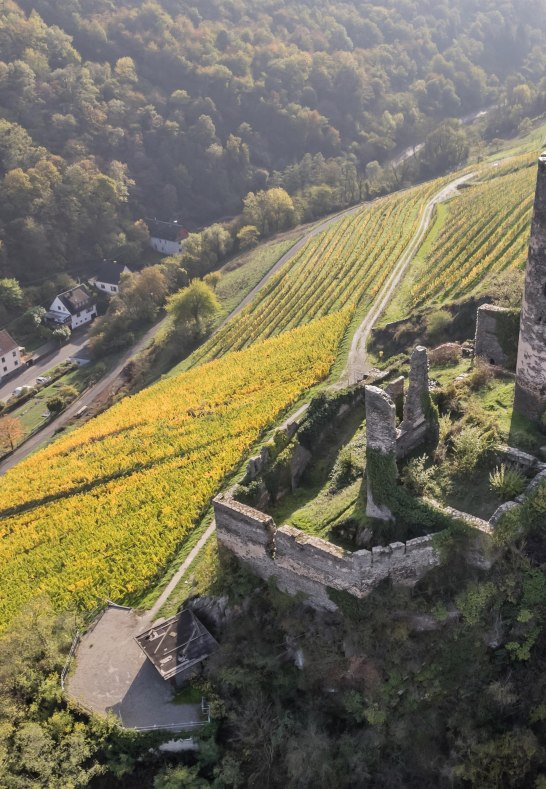 Fürstenberg inmitten der Weinberge | © Andreas Pacek, fototour-deutschland.de Fürstenberg inmitten der Weinberge | © Andreas Pacek, fototour-deutschland.de