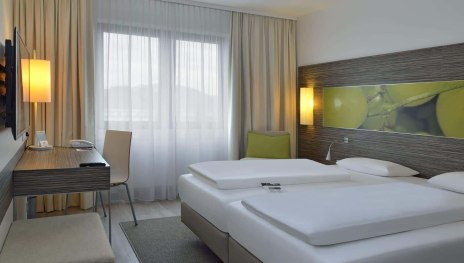 Doppelzimmer Standard | &copy; Rhine Koblenz Opco GmbH