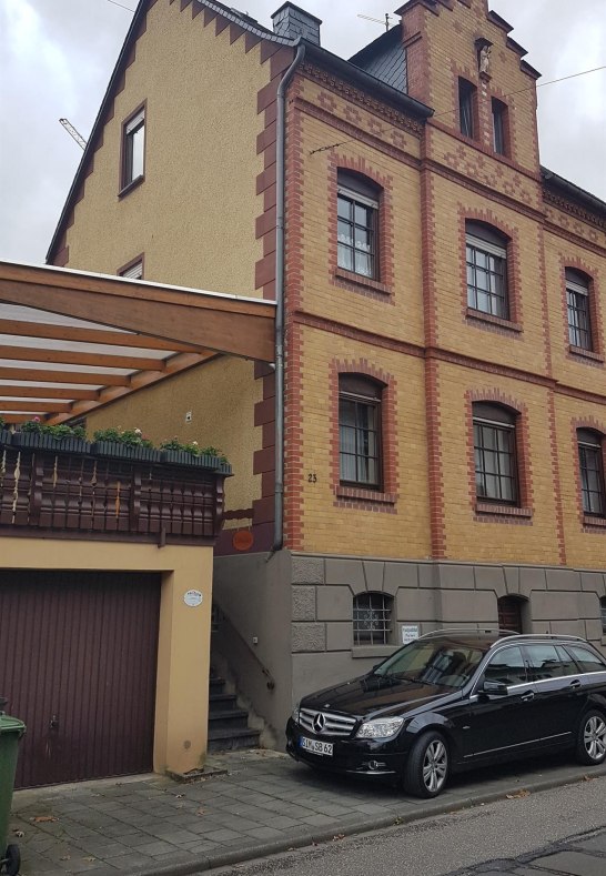 Hausansichtau&szlig;en | &copy; Susanne Bach