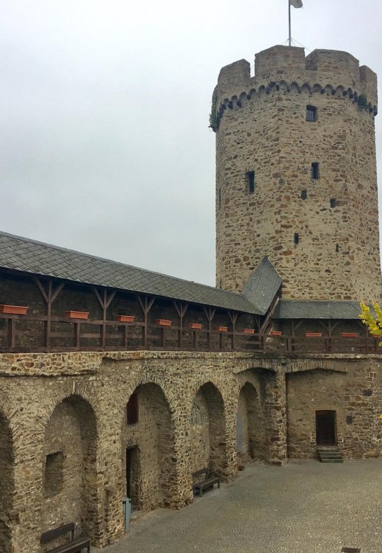 Stadtmauer mit Hexenturm | &copy; Stadt Lahnstein