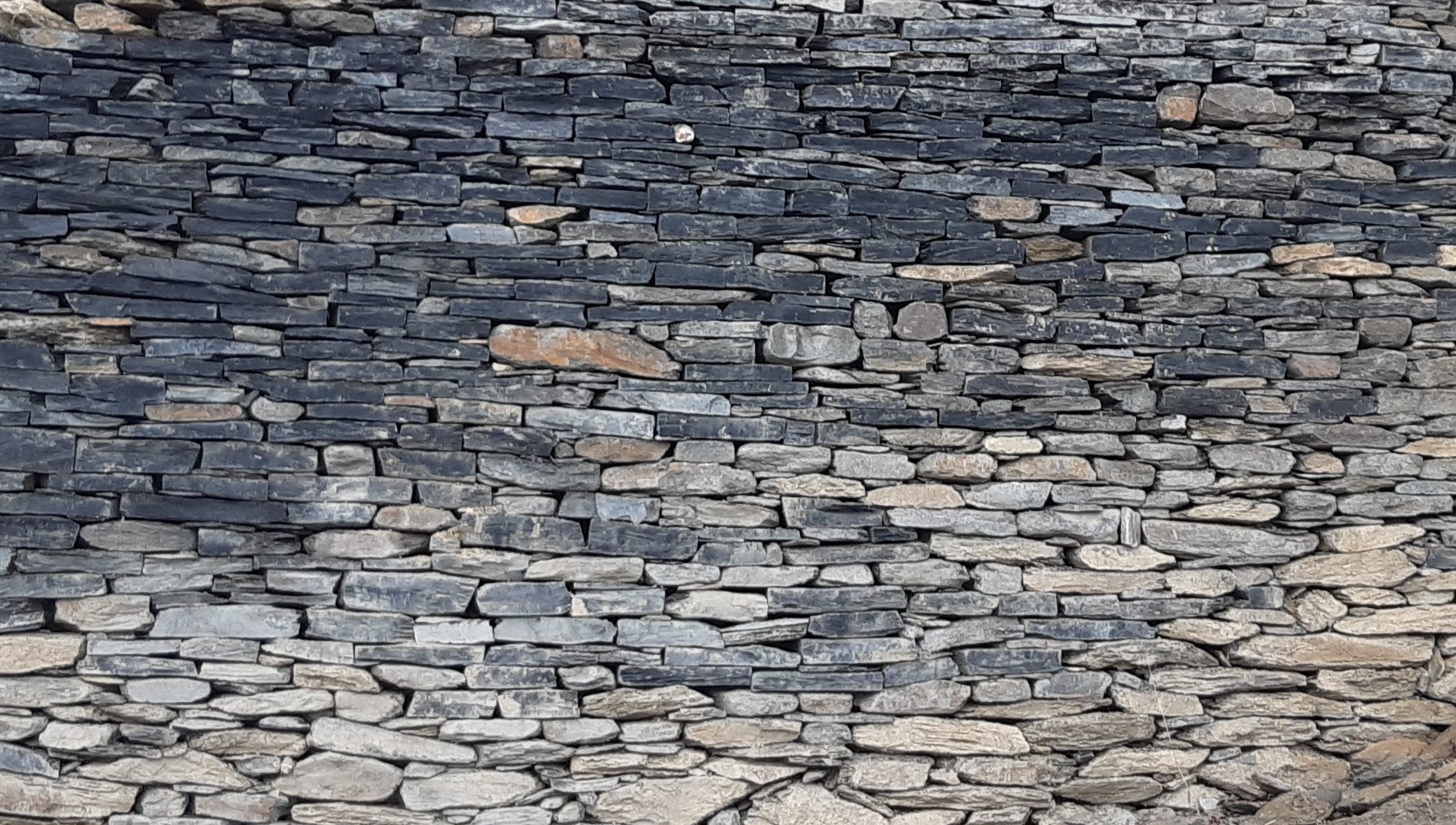 Steillagen-Netzwerk_Mauer Steillagen-Netzwerk_Mauer