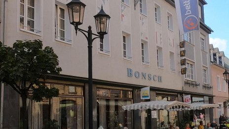 Cafe-Bonsch | &copy; Karl Bonsch