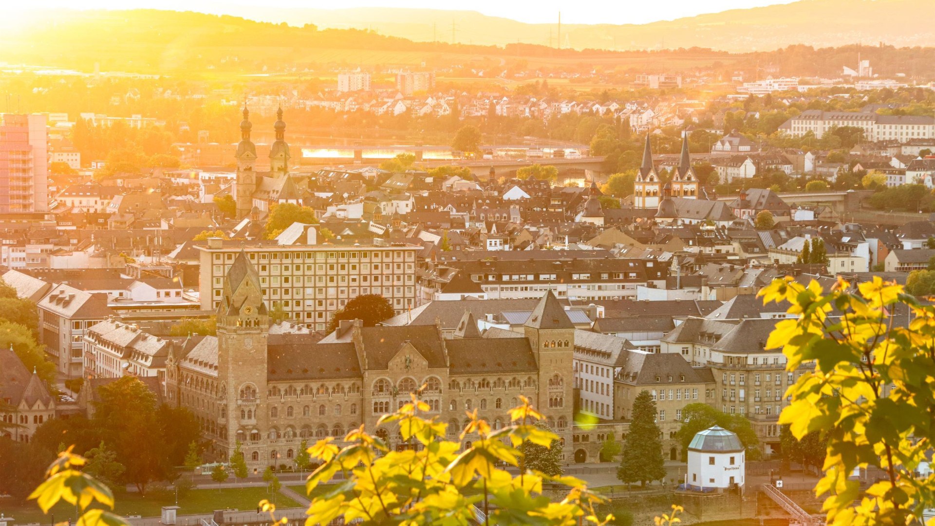 Ausblick auf Koblenz | &copy; Johannes Bruchhof