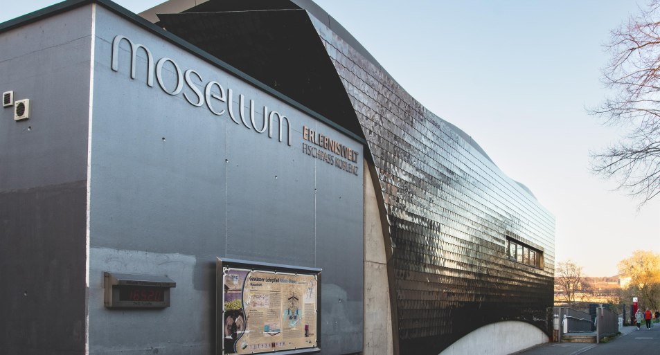 Mosellum Schriftzug | © Koblenz-Touristik GmbH / Johannes Bruchhof Mosellum Schriftzug | © Koblenz-Touristik GmbH / Johannes Bruchhof