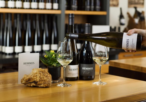 Weingut Hemmes Vinothek Weinprobe | © Carsten Costard Weingut Hemmes Vinothek Weinprobe | © Carsten Costard