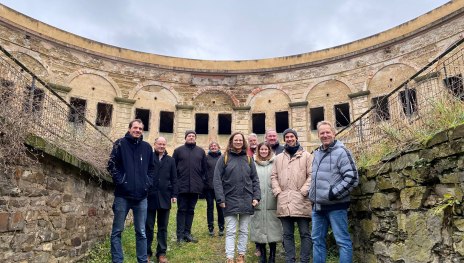 Die LAG besichtigt das LEADER Vorhaben auf Fort Asterstein im gleichnamigen Koblenzer Stadtteil.  | © Stefan Koliopoulus