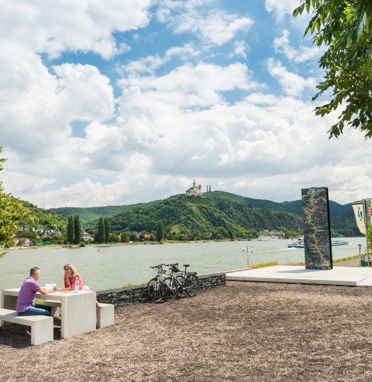 R(h)ein-Blick Stele | &copy; Dominik Ketz