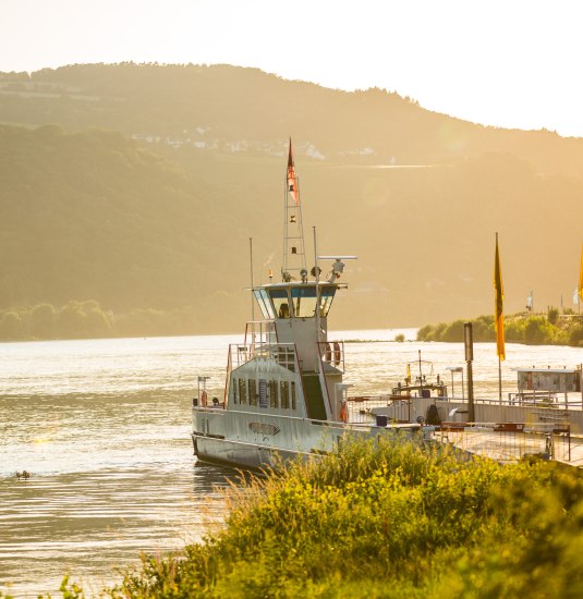 Fähre Lorch-Niederheimbach | © Henry Tornow Fähre Lorch-Niederheimbach | © Henry Tornow