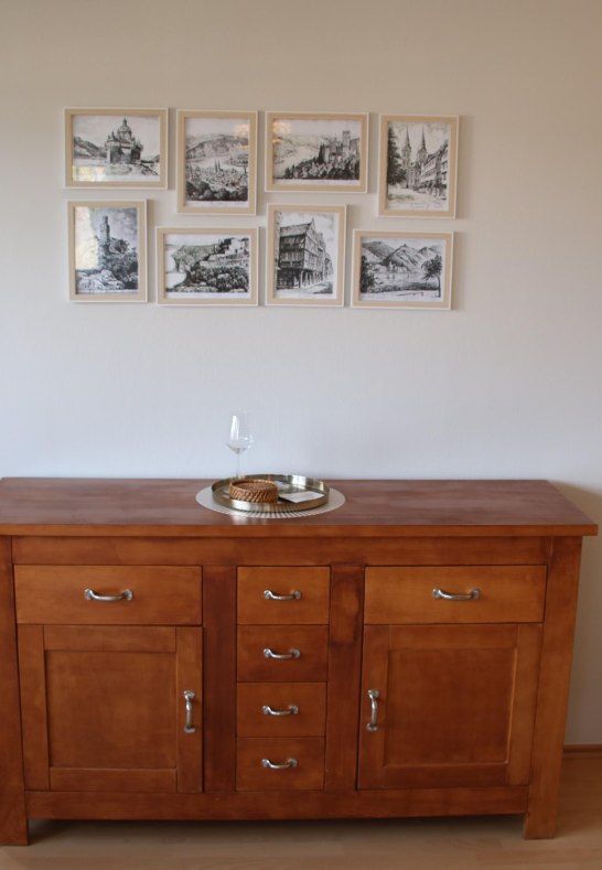 Kommode | &copy; Fam Heidebrecht